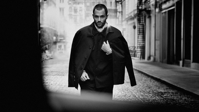 Moncler Collezione Primavera 2025 Con Penn Badgley